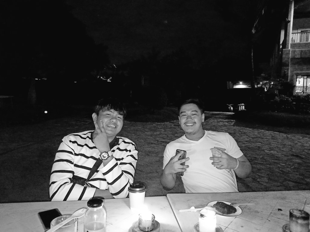 vincentinism's tweet photo. with mah bois! 😏 https://t.co/KpcFlCNKUR
