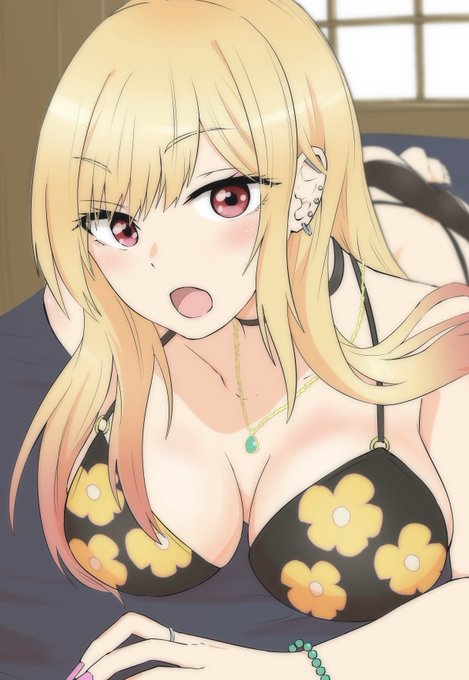 隠キャに優しいコスプレ趣味のデカパイギャルきらい! 