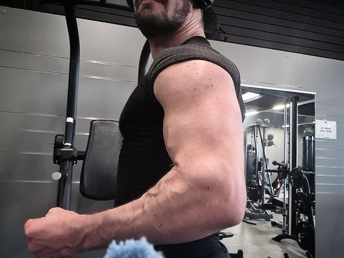 Reprise du sport , j ai trop d&eacute;conn&eacute; https://t.co/DvpXAnIgcK<a href="/tag/alicehunter"class="tags"><span>#alicehunter</span></a>