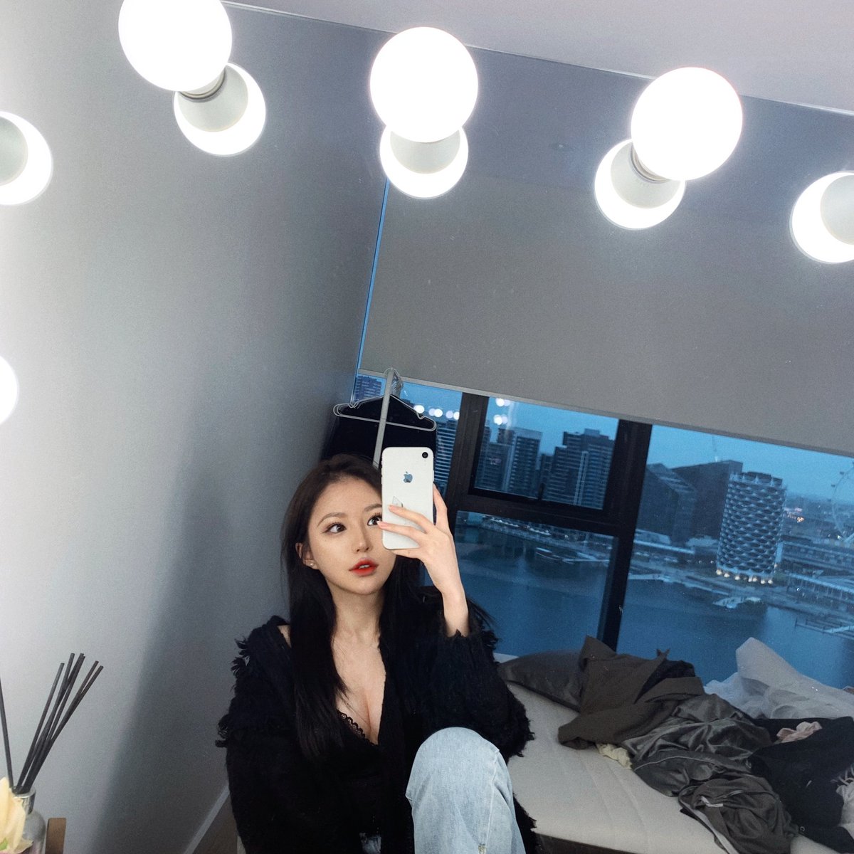 deekenna4's tweet photo. good night https://t.co/oEJwJO7XK6