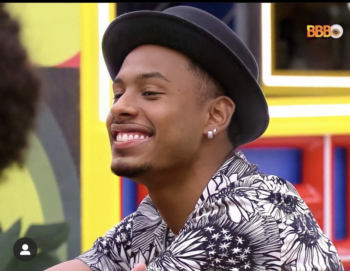 SirLucasMatheus's tweet photo. Só estou vendo vocês exaltando o padrão lá e não falando nada sobre o reizinho aqui https://t.co/vRPA3iktNO