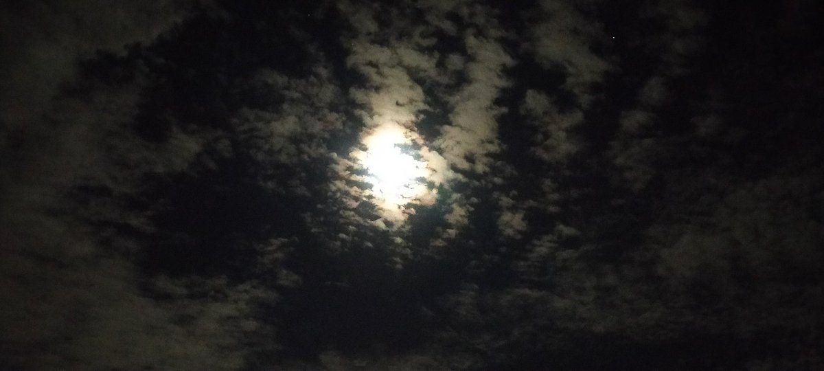 cosme_marygrace's tweet photo. "Look at the Moon 🌝,See the Moon☺️"
Let's appreciate the Beauty of Nature😘

Blessed and Restful Night Friends🙏💓
May the Silent Night Be An Opportunity for Everyone to Keep Silent.And Give Time for Ourselves to Rest 😇 #CampdangwaLaTrinidad
#Jan1722
#igorotangkabsatmpc https://t.co/5ehXwkUFY5