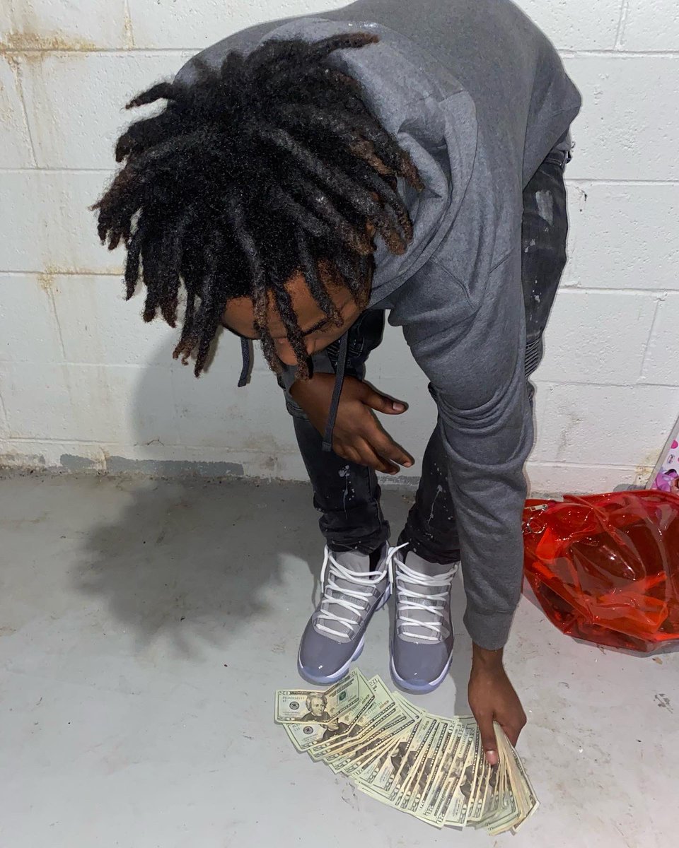 Tyy2Rawww's tweet photo. I can’t remember the last time I been broke ❤️ I been through trails and tribulations and I’m still standing on all 10 4️⃣🖤#babyspread #spreadgang #RIPVONTE https://t.co/giqKr15OuB