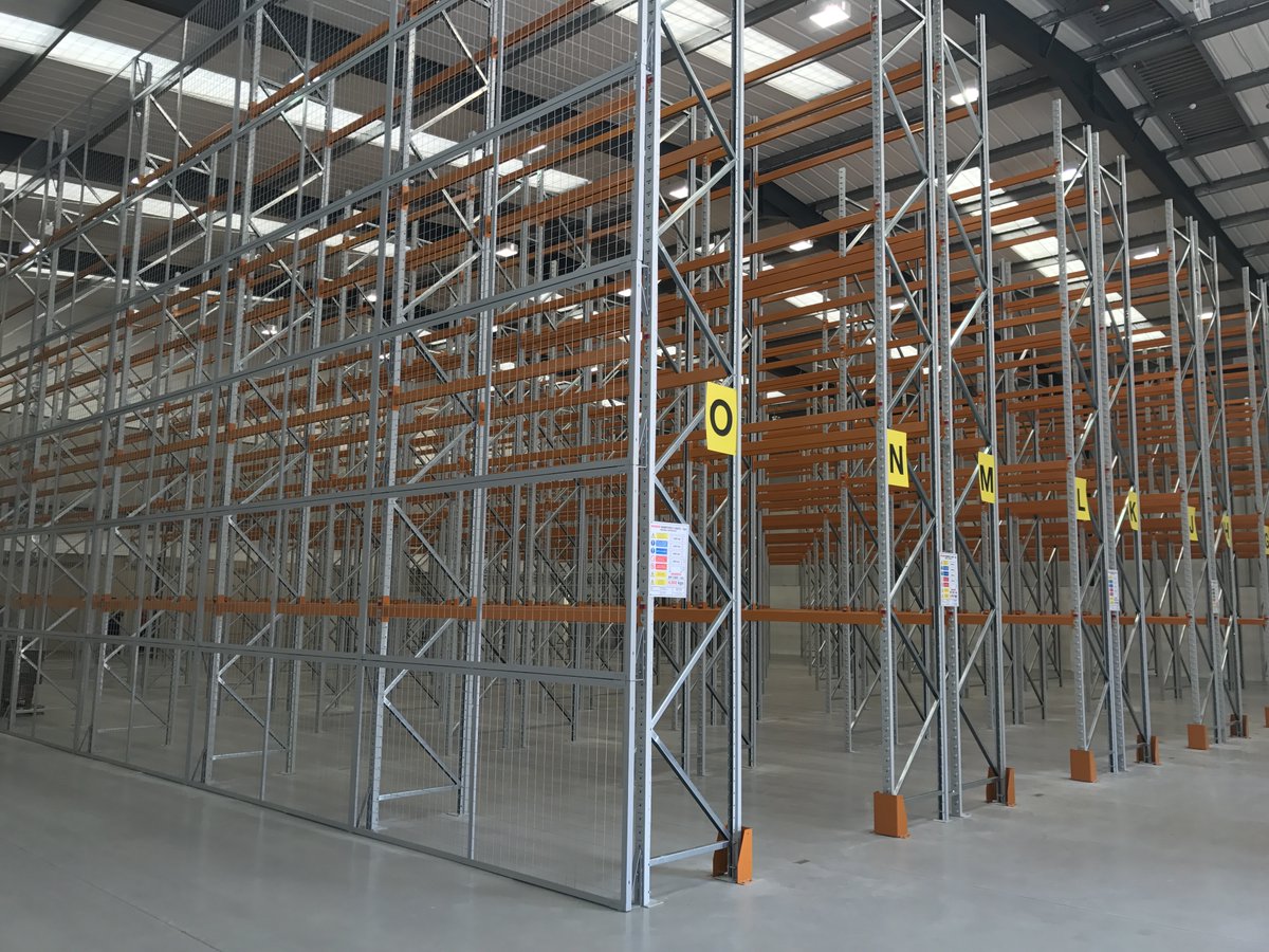 OneSolutn's tweet image. Not forgetting we design, supply &amp;amp; install Pallet Racking!! Here's a throwback showing a Scheme completed in Bury, Greater Manchester! #palletracking #warehouse #storage