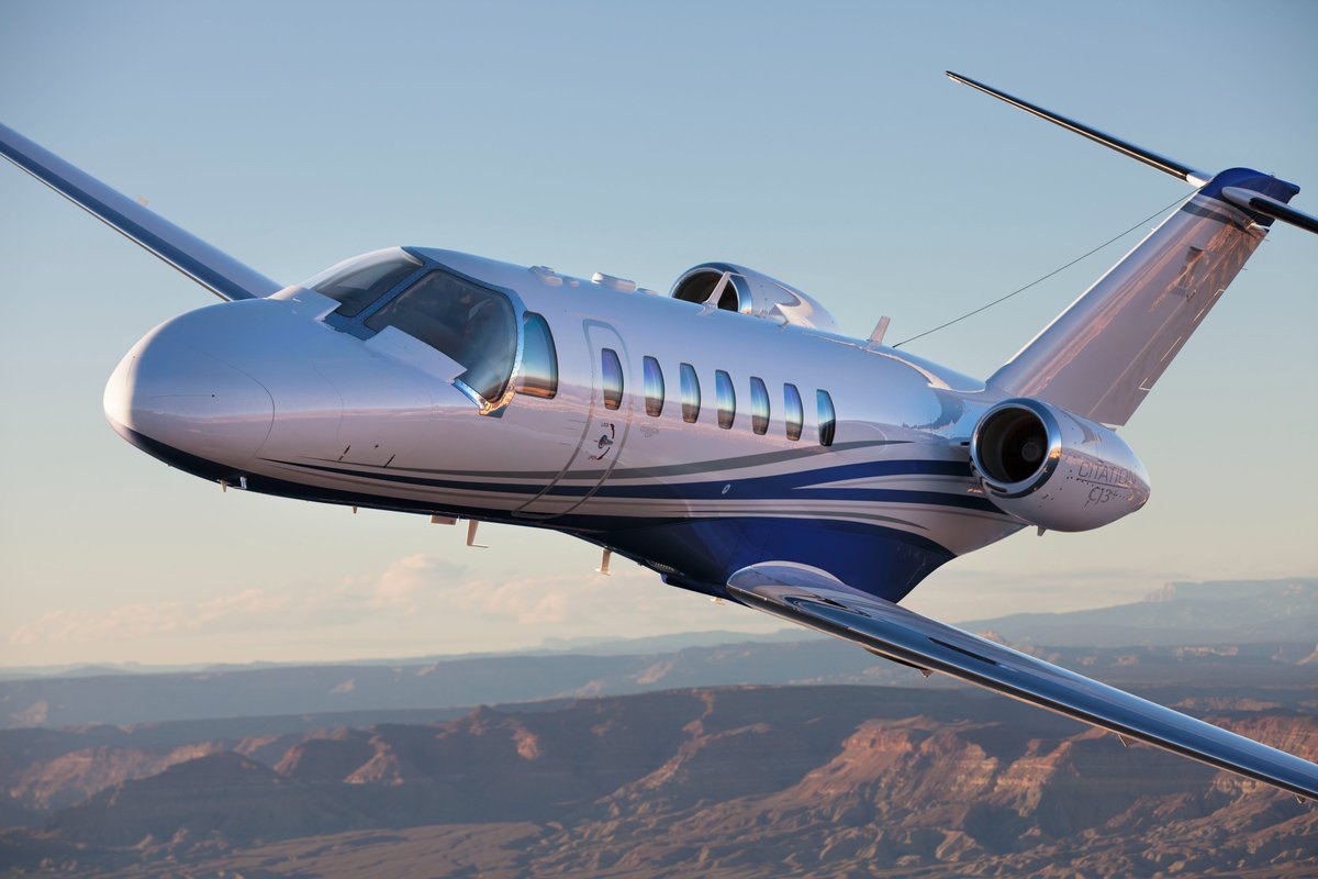 FlyPrivate's tweet photo. The #Cessna #CJ3 is the sixth generation of the popular #CitationJet series. This #lightjet is extremely popular amongst private fliers looking for an economical, reliable and high-performing #aircraft. https://t.co/WafvoA53co #flyprivate #privatejetcharter https://t.co/kwlNQTbqE2