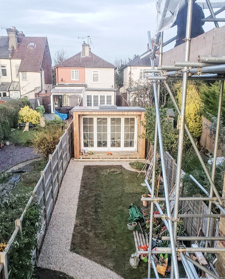 A lovely garden office studio. This picture was taken from a scaffolding while working on loft conversion after we've finished the garden office studio in Potters Bar. 
#constructionuk #ukhousing #ukproperty #loftconversion #realestate #architecture  #officestudio #gardenstudio