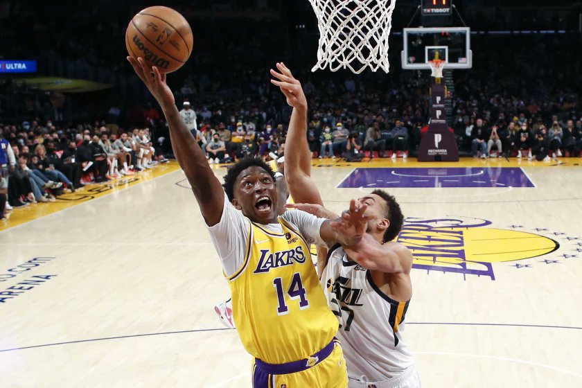 Prosultng's tweet photo. Lakers forward Stanley Johnson signals seriousness of his #NBA aspirations with defense tenacity in win over Utah. 
(Ringo H.W. Chiu / Associated Press) https://t.co/xBUdL9pqfb