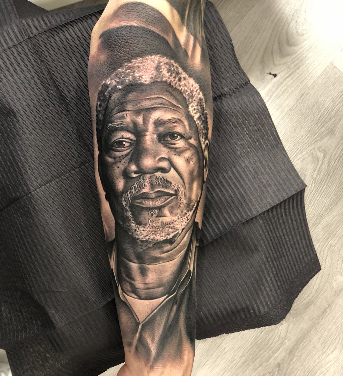 astintattoo's tweet photo. Os dejo por aquí un trabajo realizado de hace un par de años

Iré subiendo más trabajos poco a poco 😇

@morgan_freeman https://t.co/VyI2ryLADO