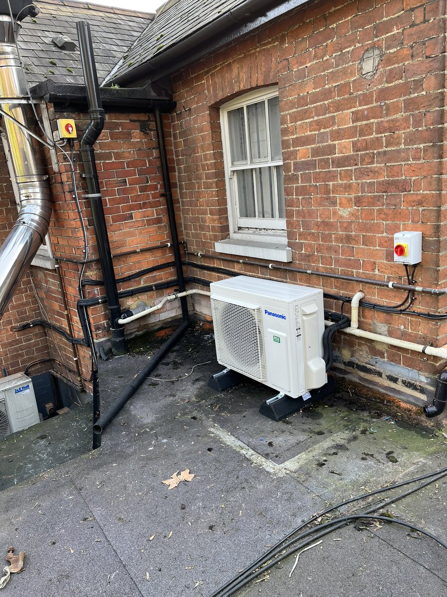 ArcticSwindon's tweet photo. Another install at @dodopubco to provide the perfect Panasonic Air conditioning equipment featuring nanoex technologies for comfortable, healthy heating and cooling. https://t.co/BpOrAgugFF @thelastcrumbpub https://t.co/PyrgxRcJwN