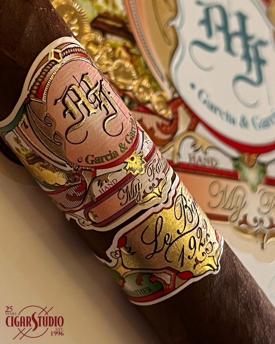 CIGAR_STUDIO_'s tweet photo. Alex’s Post Monday Snow Shoveling Extravaganza Cigar Pick Is The My Father Le Bijou Grand Robusto.

To those who had to shovel snow yesterday, a cigar and a comfy chair never sounded so good. 

We are Open today 11-6pm. Come on by and get yourself  a cigar or two you earned it. https://t.co/Cyg25PklNY