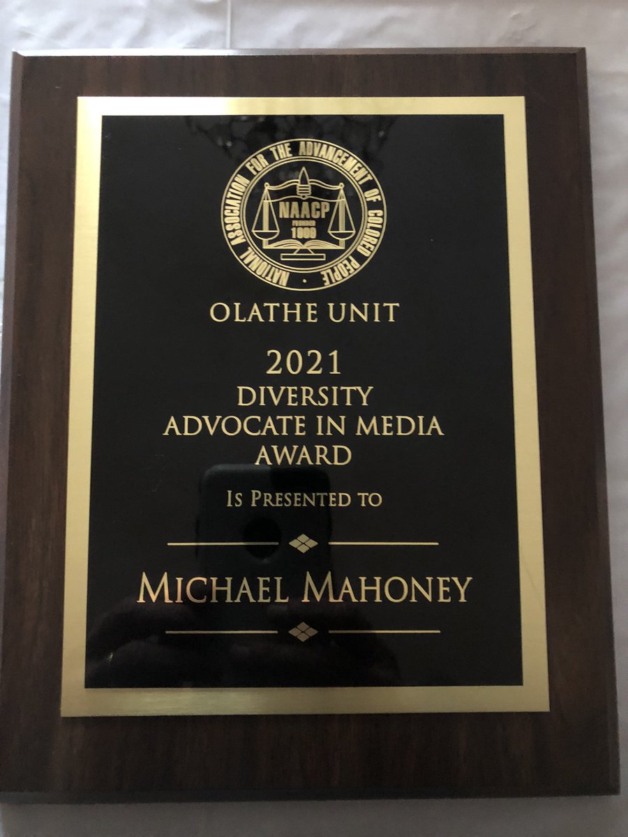KCMikeMahoney's tweet photo. A sincere and very humble thank you to the NAACP chapter of Olathe, Overland Park and Leawood for this award at their ML King dinner Monday night. #NAACP https://t.co/YCEcGeC63w