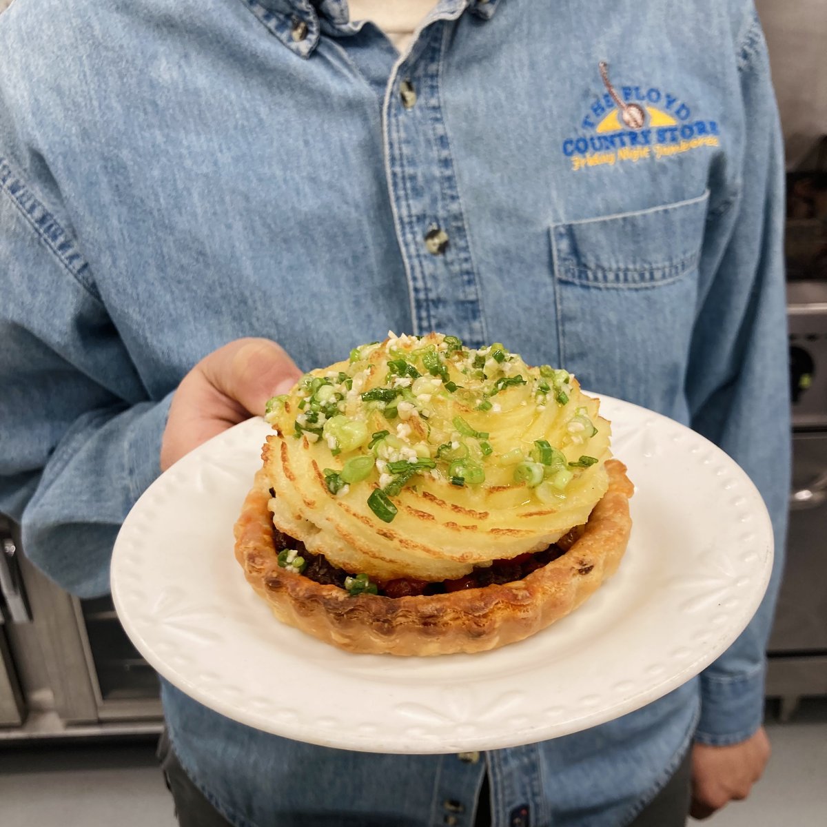 It's Tart Tuesday!  And even though it's a little icy out there, we are OPEN!  This week's tart flavor is Spicy Chorizo with Mashed Potatoes and Scallion Parmesan Sauce. So if you can get out safely, the main roads are mostly clear here!