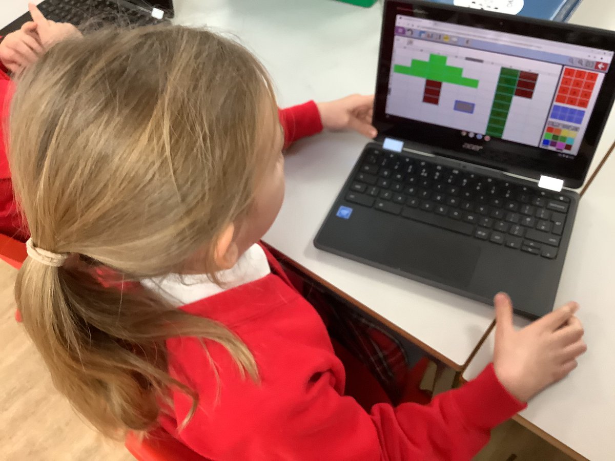 class3Aspull's tweet image. We have loved our Computing session again using the coordinates on spreadsheets to create pictures #acpscomputing