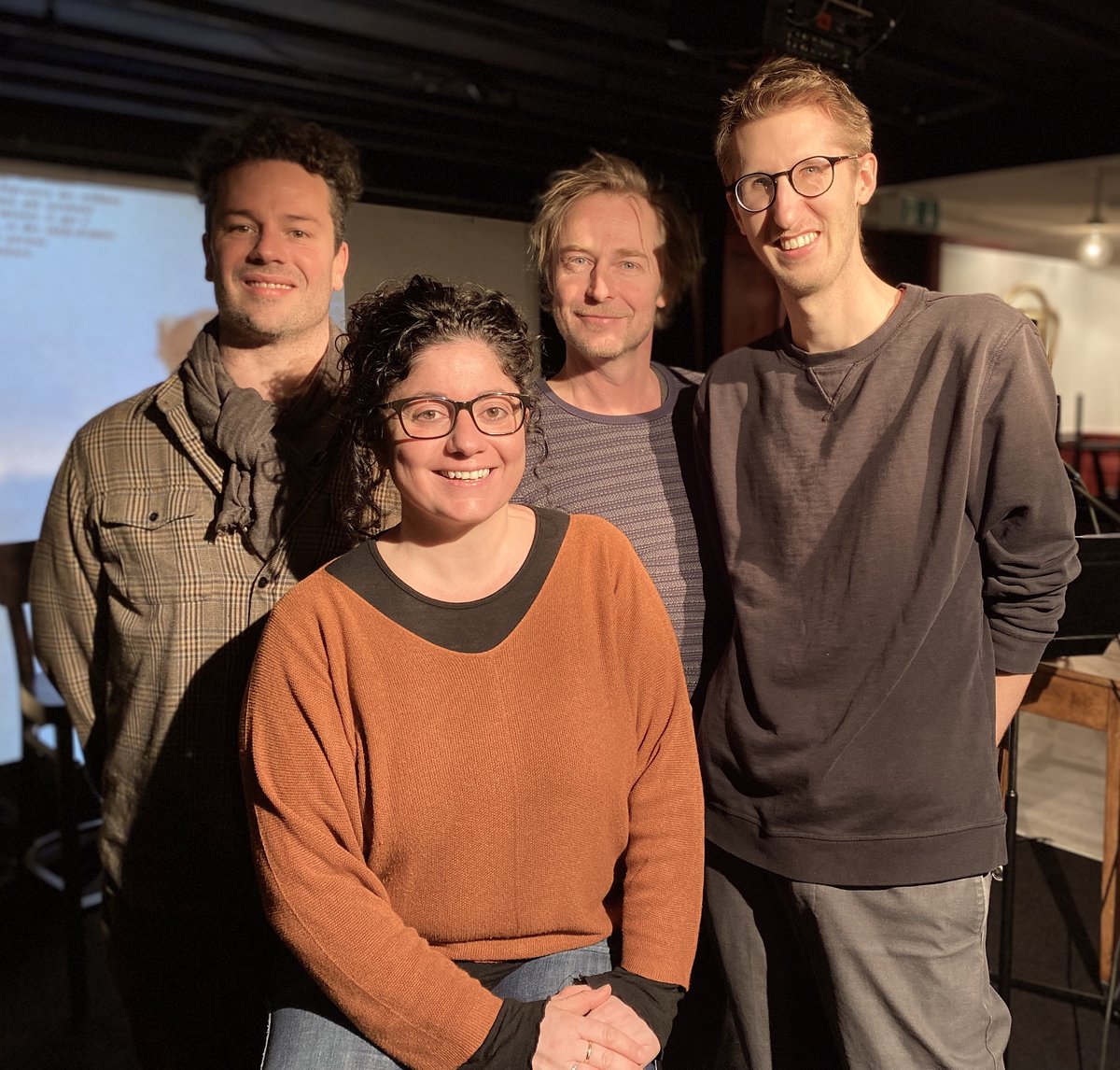 les_osses's tweet photo. Répétition du Café littéraire sur La poésie visuelle conçu par Matthieu Corpataux (à droite) : Maria Augusta Balla, Julien Schmutz et le musicien Mathieu Kyriakidis vous attendent au RestoBar! Il reste des places pour jeudi 20.1 à 19h30 https://t.co/XC87P7PDcQ Tél. 026 469 70 00 https://t.co/INoc0dNdsx