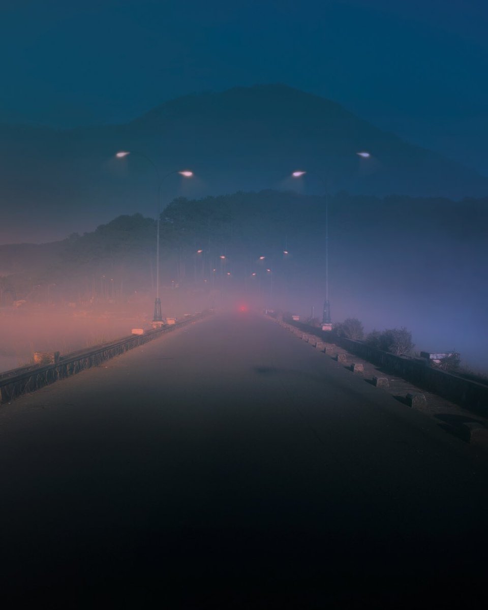 trungbaotr's tweet photo. blue is the color of endless inspiration https://t.co/oCLpuFQ2Ow