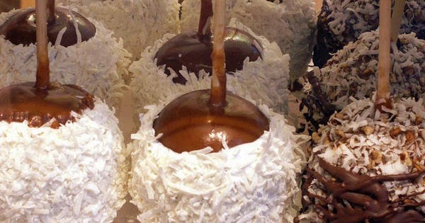chefocuisine's tweet photo. Street Food Cuisine du Monde: Recette de #popcakes aux #noisettes ou à la noix de #coco et #caramel https://t.co/E7MWKIUY9w https://t.co/9BNOrMRH3R