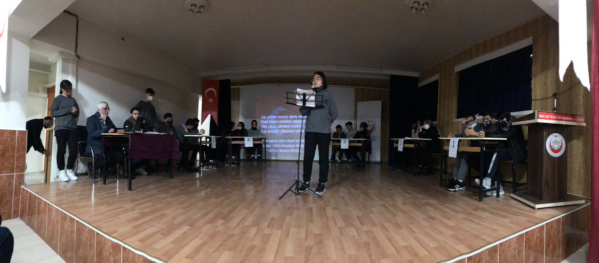 dr_hhguller's tweet photo. Aksaray Recep Tayyip Erdoğan Proje İmam Hatip Lisesi öğrencileri arasında yapılan 1. Geleneksel Arapça Şenliğine katıldık. Hepsi çok başarılıydı. Tebrik ediyor başarılarının devamını diliyorum. https://t.co/crBhLx0rgj