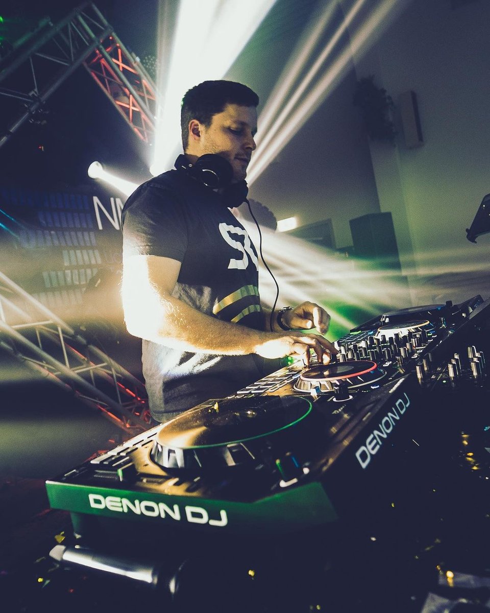 denon_dj's tweet photo. Take your sets to the next level by extending your PRIME 4 setup with the LC6000's.

📸 : djtalkde https://t.co/rkNRRHv0T3