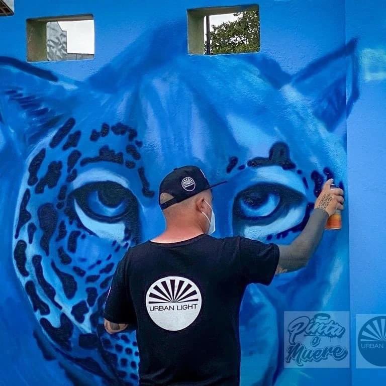 TwittPlaya's tweet photo. Parte del proceso del #PlayaFest 2022 de gran colectivo #PintaoMuere #PlayaDelCarmen col Nicte Ha 📸 pinta o muere https://t.co/iEZlgJ4Dhn