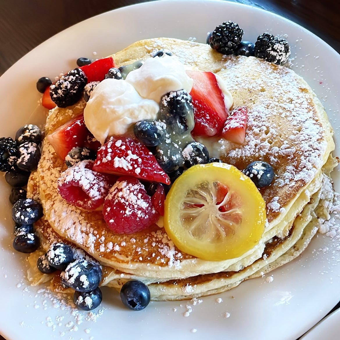 The lemon = lemon ricotta. These pancakes = I gotta. 

📷 @thehangrygirlz on IG
📍 @cafelunacentralsq
#YelpEatsBOS for feature!