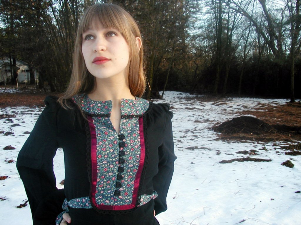 Happy birthday to the most talented and unique musician of our times: Joanna Newsom. 