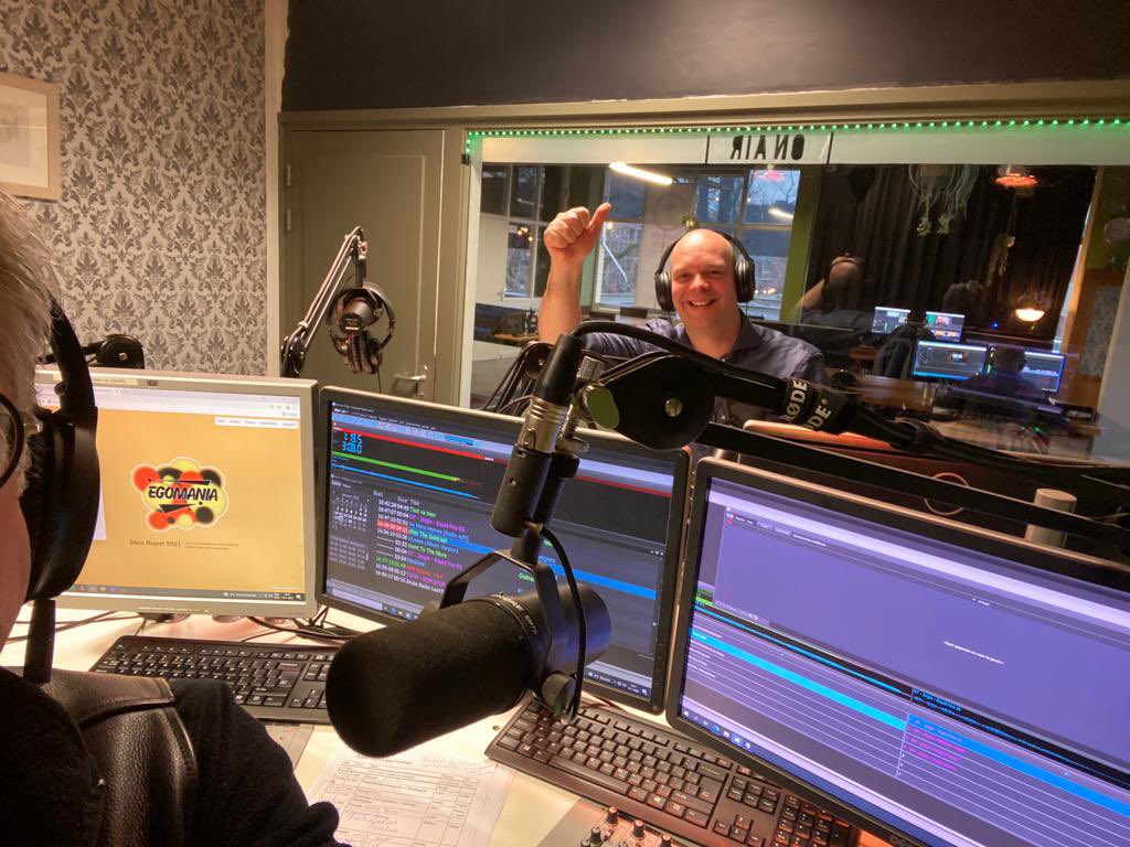 𝗧𝗨𝗡𝗘 𝗝𝗘 𝗢𝗢𝗞 𝗜𝗡? - Op dit moment is #Station88 te gast bij Radio LockTown van <a href="/omroeptilburg/">omroeptilburg</a> 📻 In deze aflevering zal <a href="/AugustdeVocht/">August de Vocht</a> samen met Patrick Welp van sokkenbedrijf #VODDE spreken over ondernemen in deze tijd. @PieterBon 📶 omroeptilburg.nl/luisteren