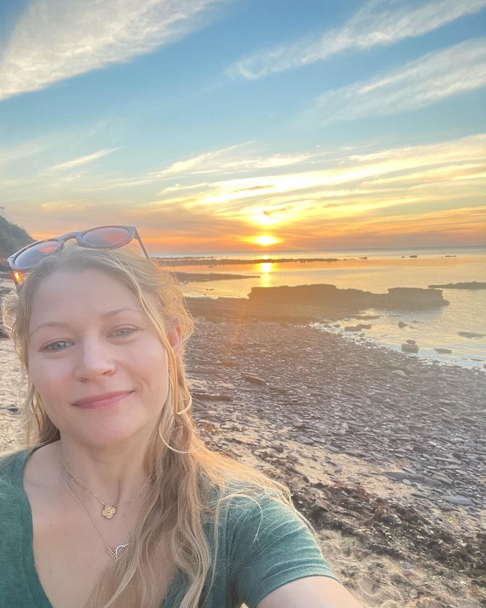 EmilyDeRavinFR's tweet photo. Gorgeous 😍🤩
📸:Em via IG https://t.co/rYQ4ZYKE0h