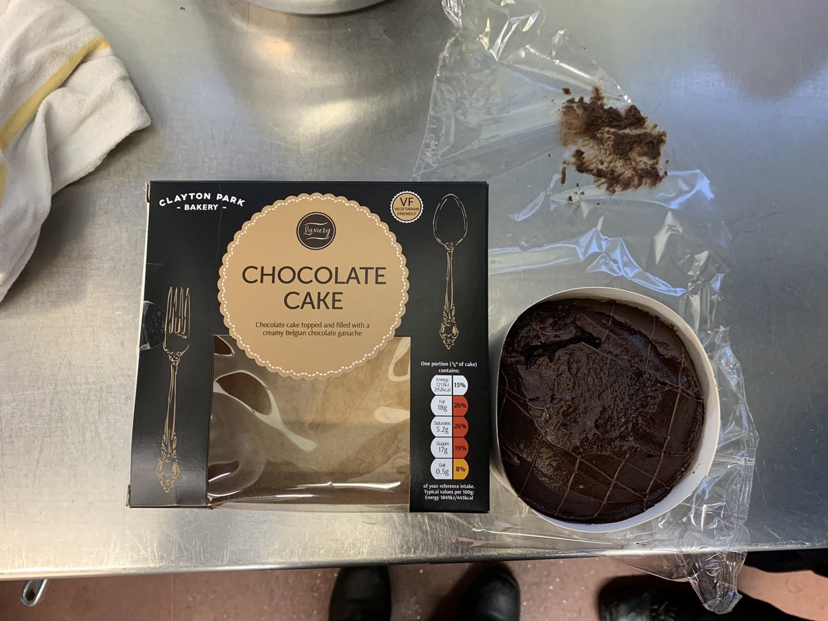 accychris's tweet photo. @ClaytonParkBkry #robbed just bought this lovely looking cake for 6 people. Feel a bit robbed when we opened the box to find the cake was half the size of the box. Also twice the price of the other cakes in the shop 🤷🏼‍♂️ https://t.co/fqVmPP9Z36