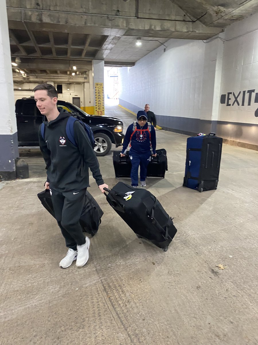 UConn Men’s 🏀 Student Managers tweet media