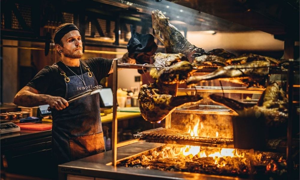 Excellent news! @temperldn is coming to Shoreditch and we're probably most excited for its EPIC SUNDAY ROAST. 

Find out more about the fourth restaurant from the guys who put open-fire cooking on the map: squaremeal.co.uk/restaurants/te…