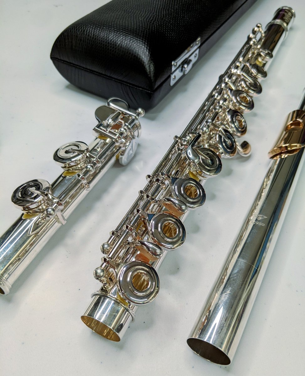 AllFlutesPlus's tweet photo. A gorgeous Sankyo CF 701 Handmade flute! Comes with .950 body tubing and headjoint with sterling silver mechanism. Available with 14K lip plate and riser.
Check out the specs here: https://t.co/Bg2XRlVmpW
@sankyoflutes #sankyo #beautifulflutes #silverflute #fluteplayer #flutes https://t.co/T20BJHeK8f