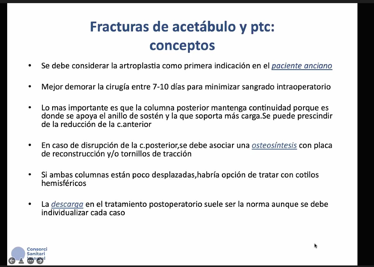 cot_csi's tweet photo. El Dr Alex Poal-Manresa, miembro de la Unidad de #Maluc en @cot_csi, precisó las Indicaciones de la #artroplastia en las #fracturas de #cadera como primera opción terapéutica. @reh_csi @AOTrauma #femur #subcapital #hip #acetabulo https://t.co/fSJoEwiZXA