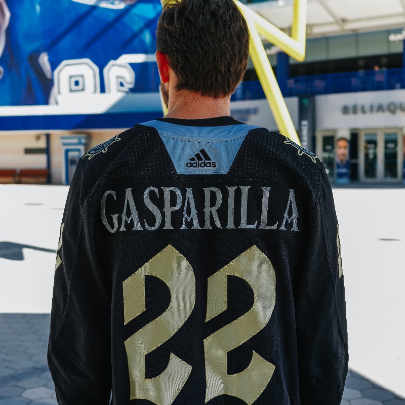 ShopTBSports's tweet photo. Ahoy! Have we got a treasure in store for you.

We’re giving away a Gasparilla-themed warmup jersey, 2 tickets to our game on 1/29, a t-shirt, koozie &amp; puck!

NO PURCH NEC. Restrs apply. Visit URL for full rules, prize desc, odds, entry method &amp; other info. Void where prohibited.
