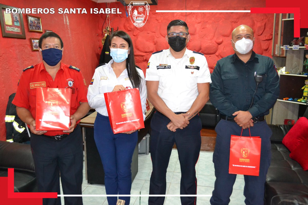 En las instalaciones de Bomberos SI se desarrolló una reunión con los representantes de Bomberos Santa Isabel, Sigsig, Girón, Sevilla de Oro, La Troncal y San Fernando
Entrega de Convenios BRIF del Austro y Firma de actas de compromiso para el equipamiento de la brigada.