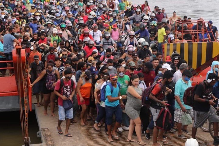 Belem_Noticias's tweet photo. A ponte de Outeiro já foi vistoriada pelos técnicos e segue interditada.
Com isto a travessia está sendo feita por balsas e ferry boat.
Registros feitos na manhã desta terça-feira (18). https://t.co/IPzfVDzpDc