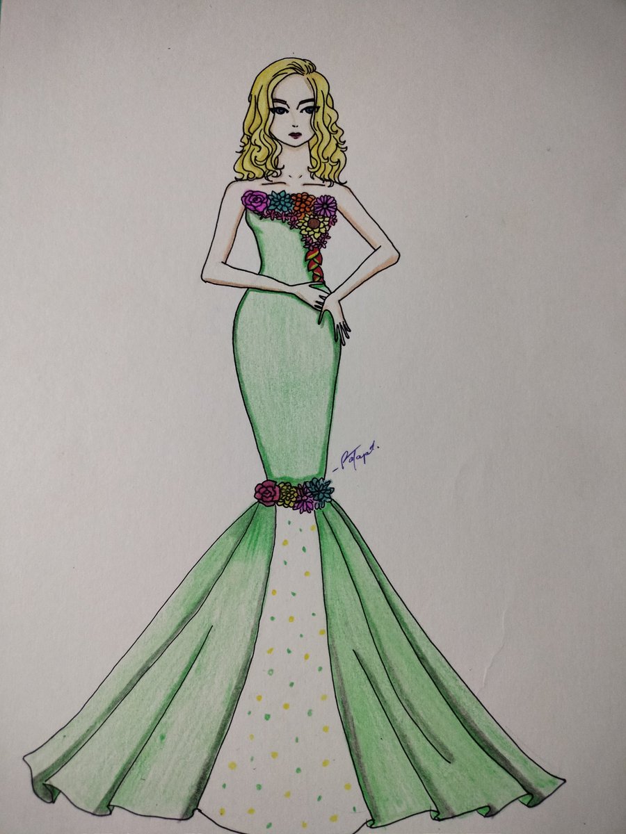 FireflySkin's tweet photo. Redrawing again for the nth time. Raking it as a way to assess who far I've gone in traditional artwork.

#TraditionalArt
#FashionIllustration
#ArtistOfSEA
#BeforeAndAfter https://t.co/1SRpDAt3fJ