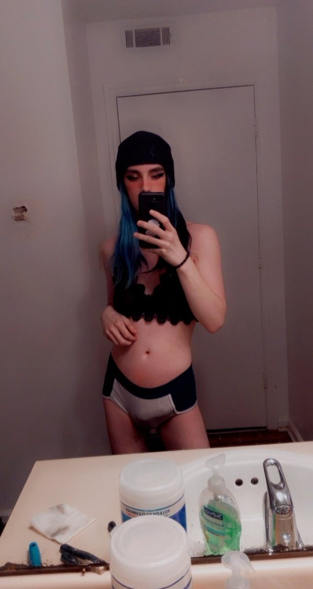 hex_salem's tweet photo. Good morning 🥰 https://t.co/i2LSbRswBO