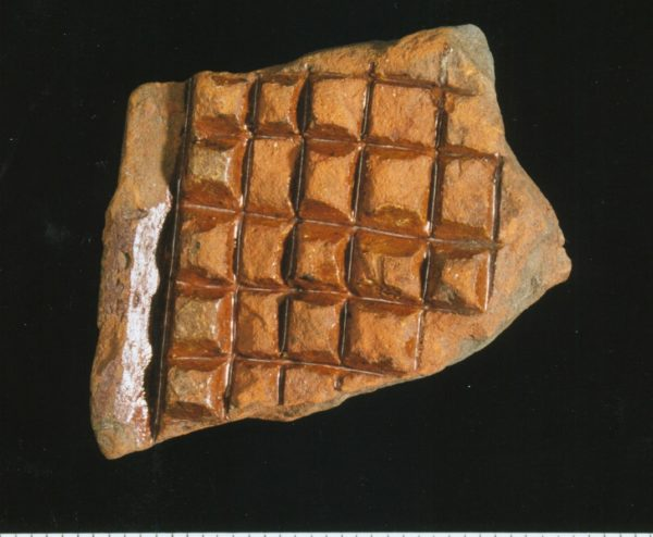 Very very cool Exploration of Barking Abbey on the <a href="/ValenceHouse/">Valence House</a> website (valencehousecollections.co.uk/exhibitions/ba…). I especially loved learning that a waffle mould had been uncovered during archaeological excavations at the abbey! #medievalnuns #nuntastic #medievaltwitter