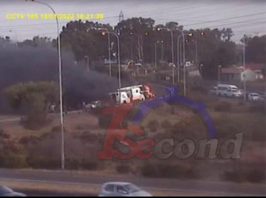 CIT INCIDENT18h20 Cape Town 
CIT van blown up on
N7 Over The N1 .Please avoid. Active Shooting taking place
 Use Alternative Route.
#1SecondTelegram #1Second <a href="/MARIUSBROODRYK/">SA REPORTS</a> <a href="/Abramjee/">Yusuf Abramjee</a> <a href="/crimeairnetwork/">REZA</a> <a href="/_ArriveAlive/">Arrive Alive</a> <a href="/IOL/">IOL News</a> <a href="/SABCNews/">SABC News</a> @etvNewsSA