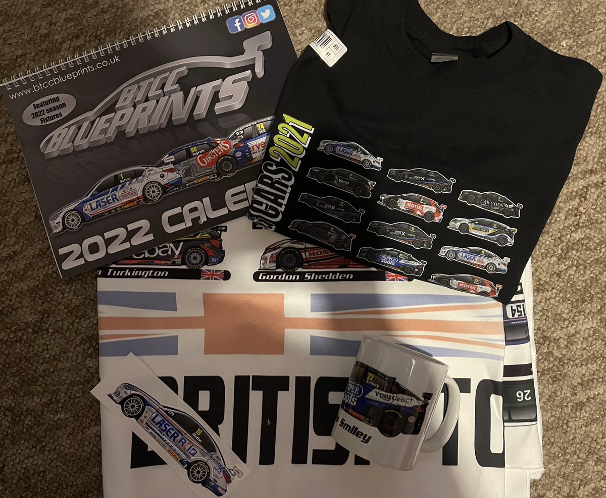 (1/2) ‼️COMPETITION TIME‼️

One lucky winner will win this great bundle!👇
- 2022 Calendar
- History of British Touring Car Champions towel
- 2021 BTCC Grid t-shirt (Large)
- Sticker (driver of your choice - subject to availability)
- Mug (driver of your choice)