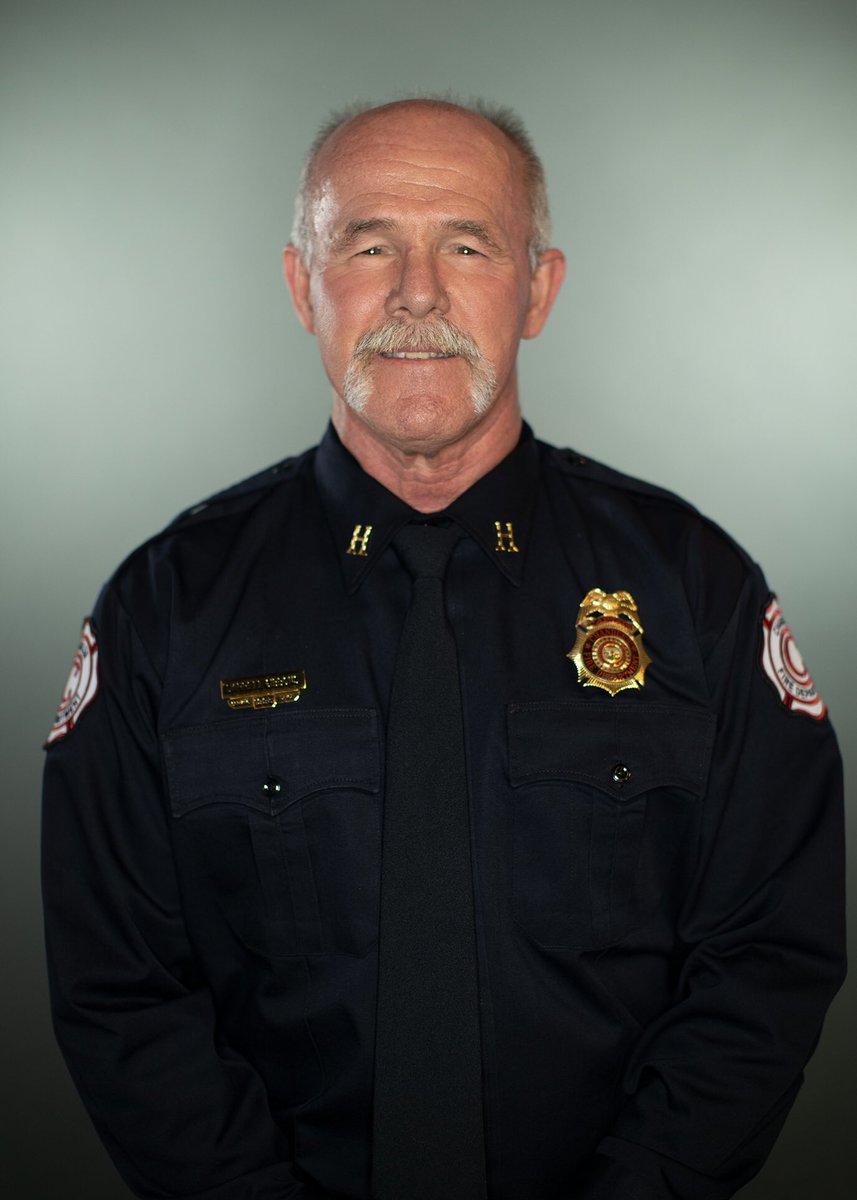 Congratulations to Captain Darrell Gibbons on his retirement after 28 Years of dedicated service! The Department wants you to have a happy and healthy retirement. Your voice, support for your co-workers, and of course, "Snake" will be missed. Happy Retirement Darrell!! #Retired