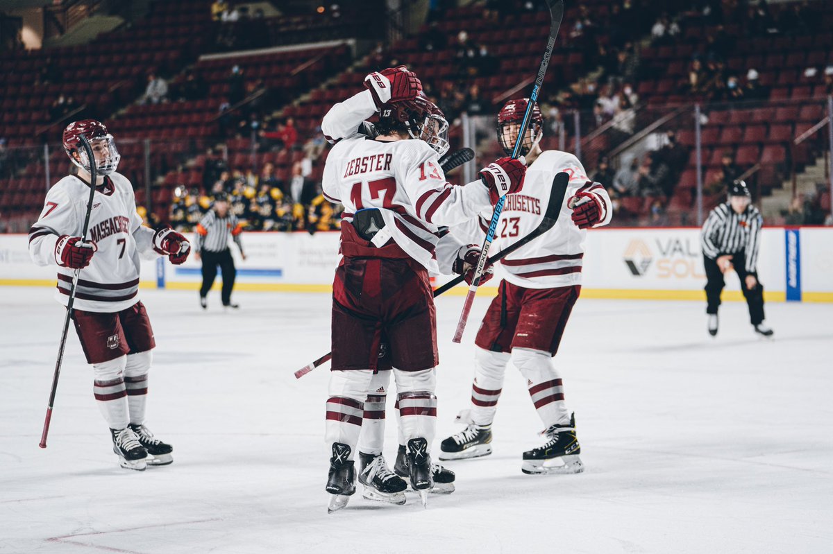 UMassHockey's tweet image. Back at the Mullins Center this Friday!! 

Active and retired military members can claim two FREE tickets to Friday’s game by visiting the box office with your military ID.

🎟 : bit.ly/32aXhht

#NewMass x #Flagship🚩