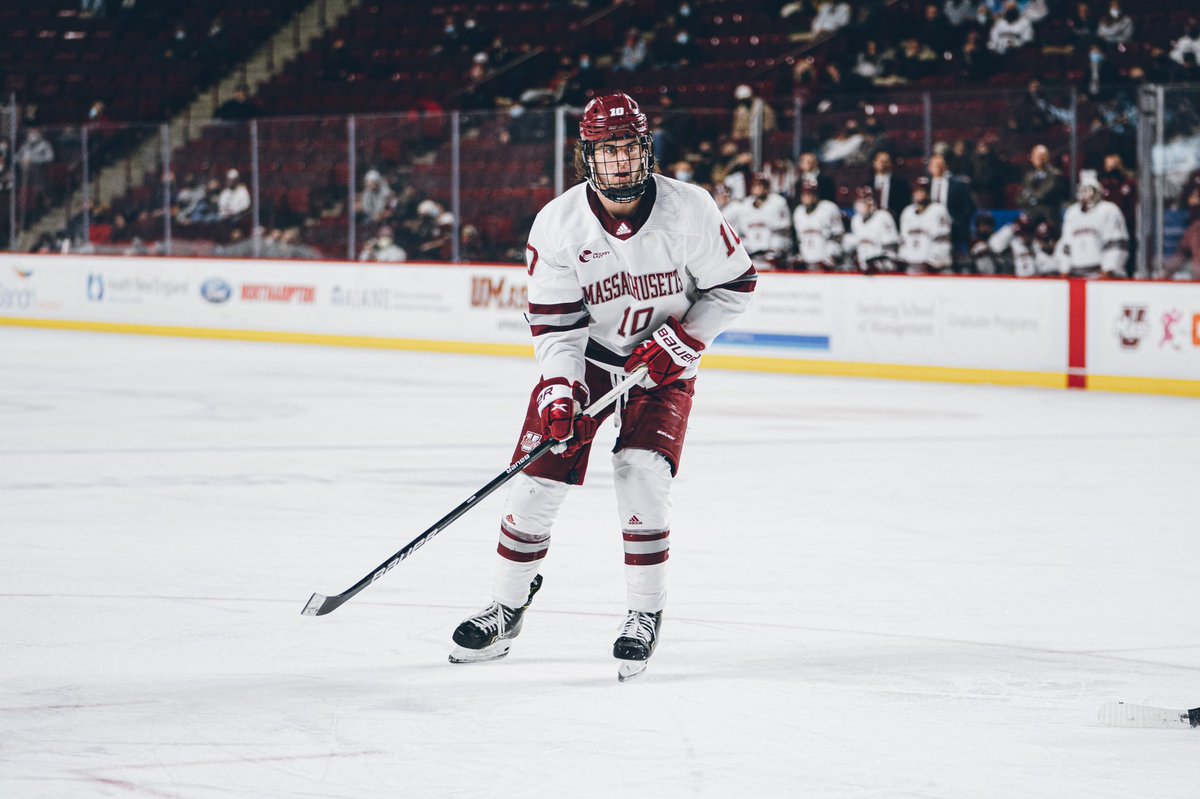 UMassHockey's tweet image. Back at the Mullins Center this Friday!! 

Active and retired military members can claim two FREE tickets to Friday’s game by visiting the box office with your military ID.

🎟 : bit.ly/32aXhht

#NewMass x #Flagship🚩