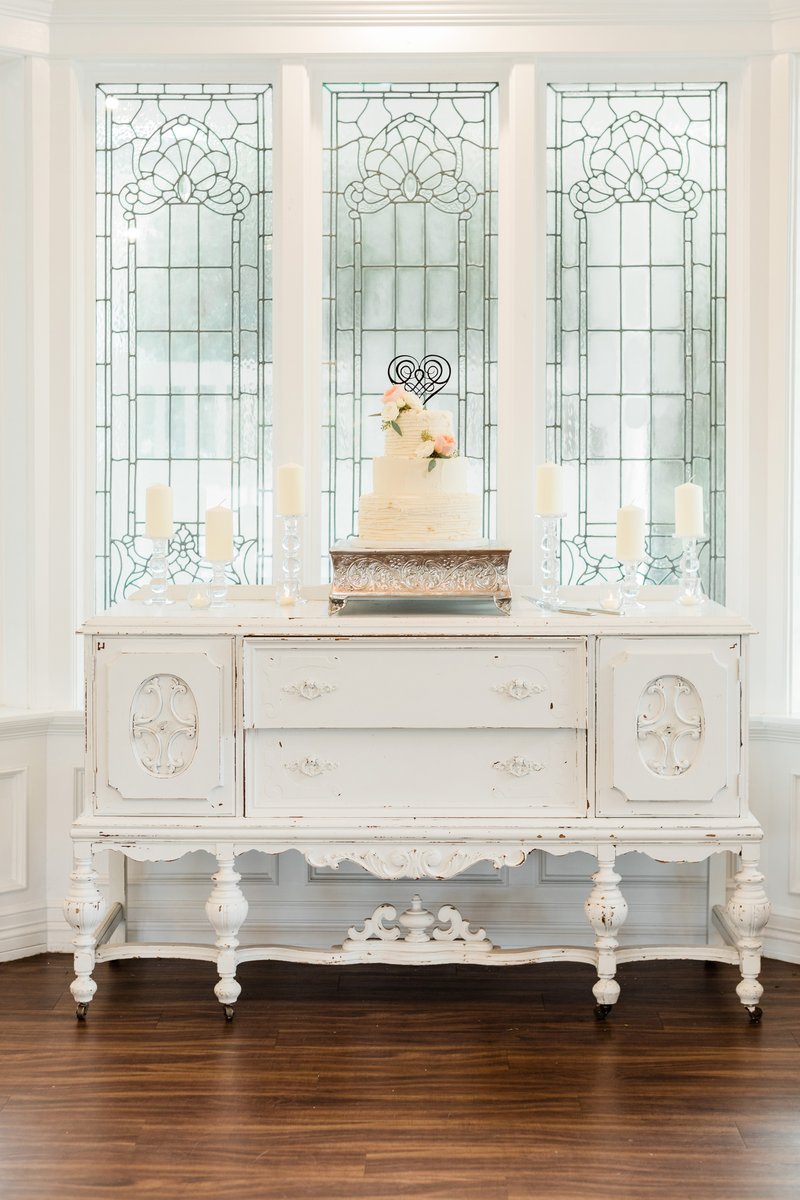 The best part of wedding planning is the cake tasting, duh! Drop a 🍰 if you agree. 

Follow #HuntCountryCelebrations for more wedding inspiration. Tap the link in bio to connect with the best wedding professionals in Northern Virginia.