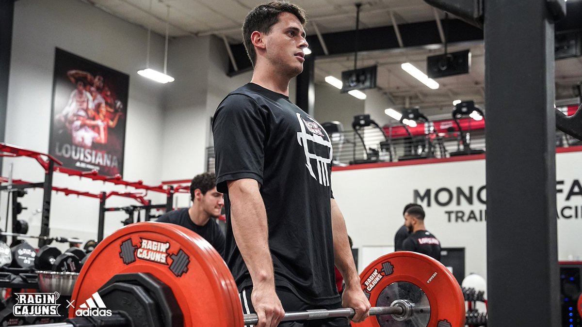 RaginCajunsFB's tweet photo. 💪 It starts here. 

#cULture | #GeauxCajuns https://t.co/I0PD6kiMqk