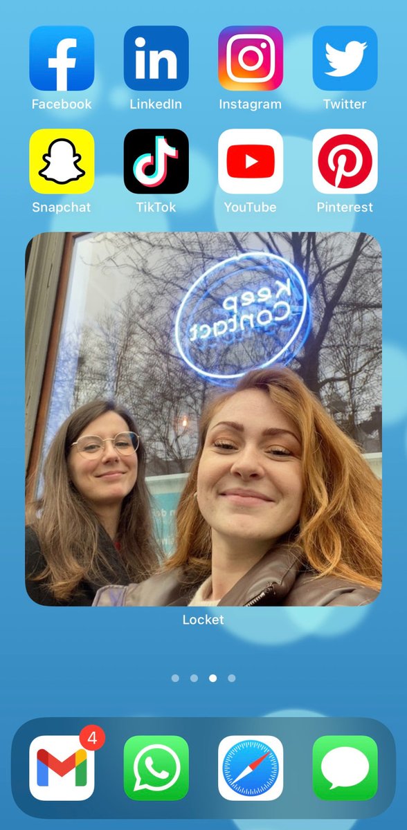 keepcontact's tweet photo. #Locket, une #application pour envoyer des photos authentiques et sans filtre à vos amis les plus proches. 🤳

Les photos apparaissent sur leurs écrans d'accueil, grâce à l'ajout d'un widget. 📱

#mobile #locketwidget #réseauxsociaux #veilletech https://t.co/V4jwsW1sgY