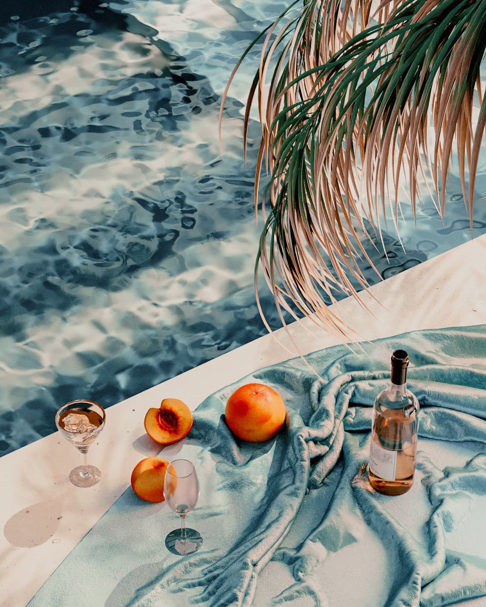 umutsezerkoc's tweet photo. Sending all of you the uplifting energy of summer! 
Can we fast forward to June please? 
✨🦋✨ https://t.co/YgmV3vJvvo