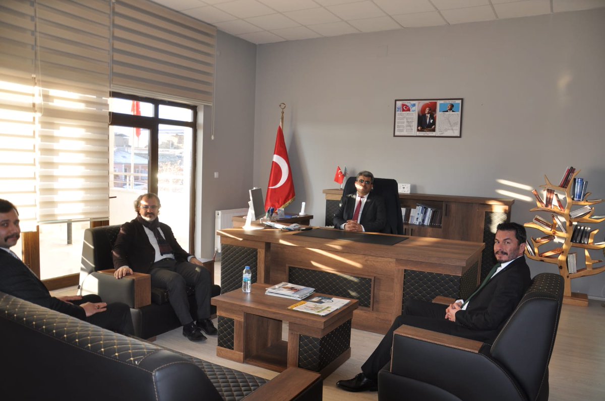 kadinhaniab's tweet photo. EMİRGAZİ DE SITKI ASLANHAN RÜZGARI ESTİ
Emirgazi Kaymakamlığı Ilçe MEM Müdürlüğünün organize ettiği Bilinçli Aile Duyarlı Gençlik adlı konferans Emirgazi Kültür Merkezinde Öğretmenlerimize,Öğrencilerimize, velilerimize yönelik yapıldıTeşekkurler
SıtkıAslanhanHocam @sitkiaslanhan https://t.co/CJ7QfLypfk