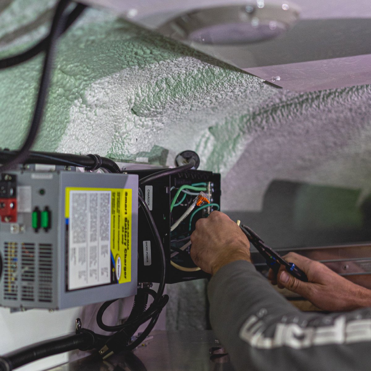 transformfleet's tweet image. You’re self-motivated. Why not self-powered?

Be ready for all your job sites with a Transform built powered workstation. Stop awkwardly plugging in at client homes &amp;amp; leaving job sites at dark. Work anywhere, at any hour. 

Power up today.
transformfleet.com/lighting-power

#TransformFleet