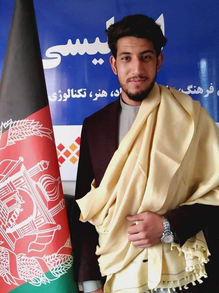 bashirgwakh's tweet photo. Pak NSA canceled his trip to Kabul ahead of planned anti #Pakistan protests in Kabul. Taliban arrested Azaem Azemi for arranging these protests.
Taliban also detained Hakim Ulfat for his Facebook posts in Kandahar. Ulfat criticized Taliban for using Pak plated cars.
#Afghanistan https://t.co/MG6nLLGo7f